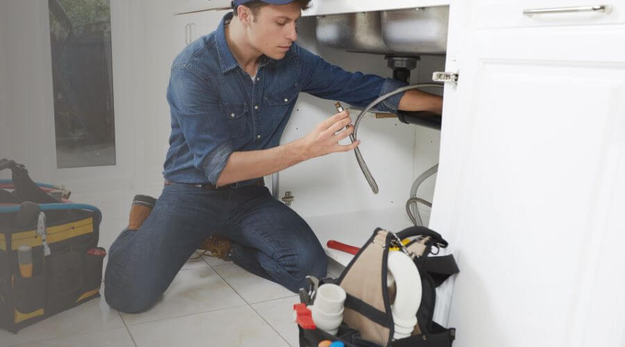 Expert burst pipe repair services in Wentworth, MO